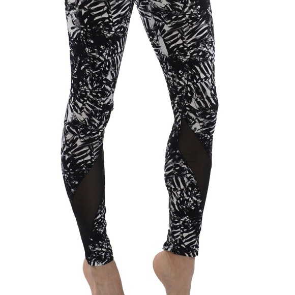 Super soft Leggings with mesh 16-06 - Picture 2 of 4